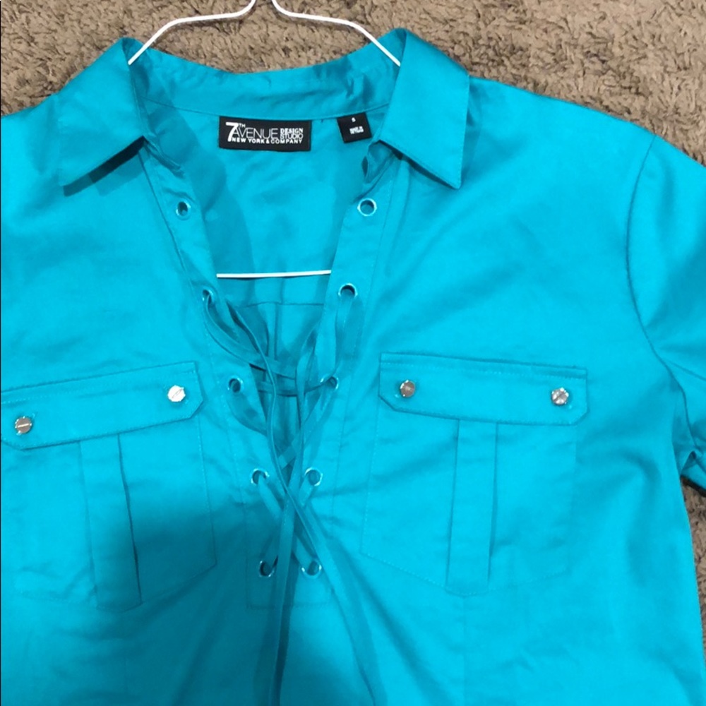 Tops - Picture 4 of 4